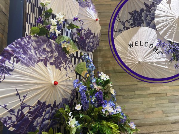夏のホテル装飾事例｜草花と「和」のアイテムで彩るコーディネート🌿