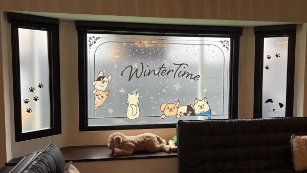 冬の窓シート装飾